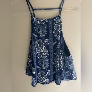 Charlotte Russe - M - Navy Floral Y2K Strappy Top